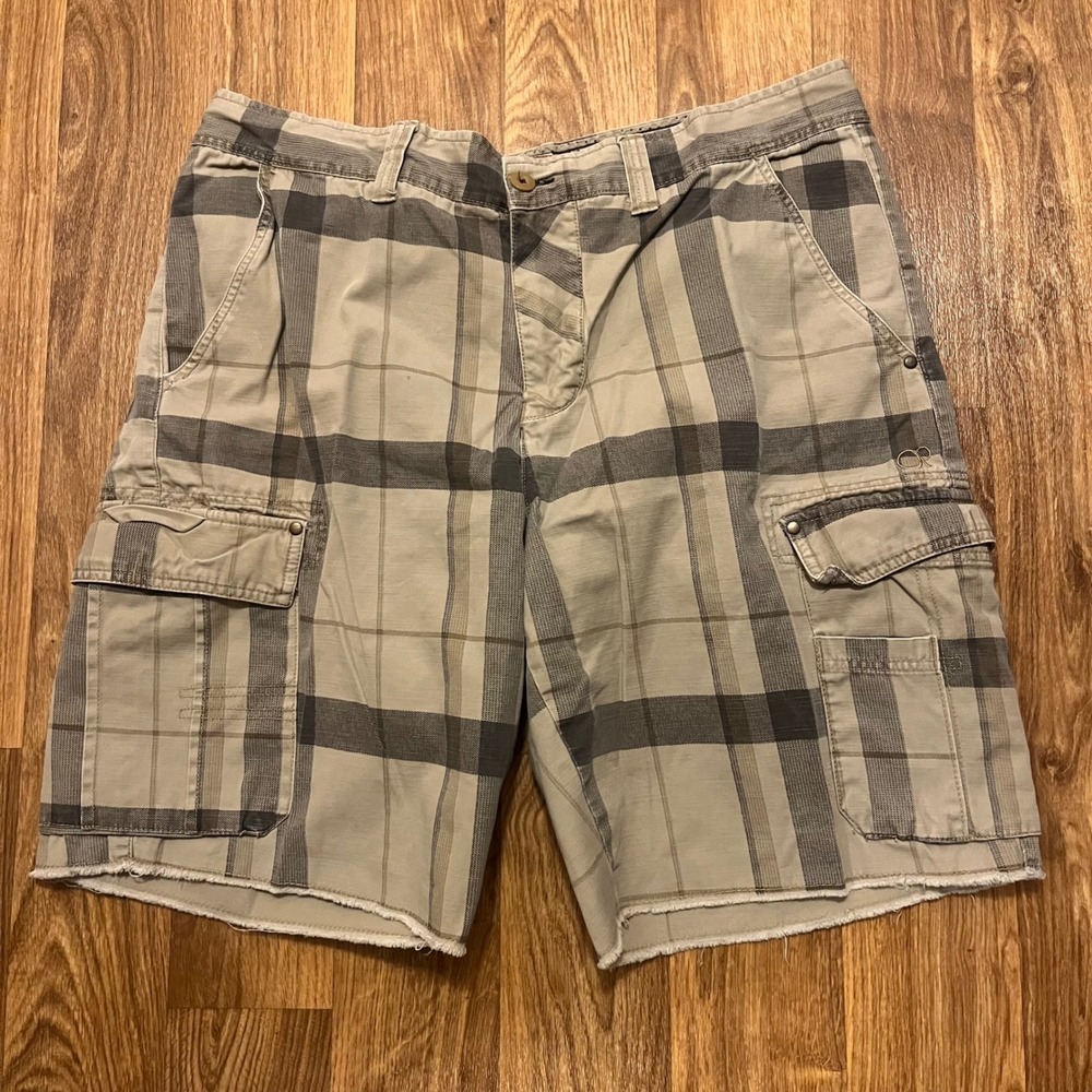 Vintage OP Ocean Pacific Shorts Men 42 Beige Gray Plaid Cargo‎ Casual